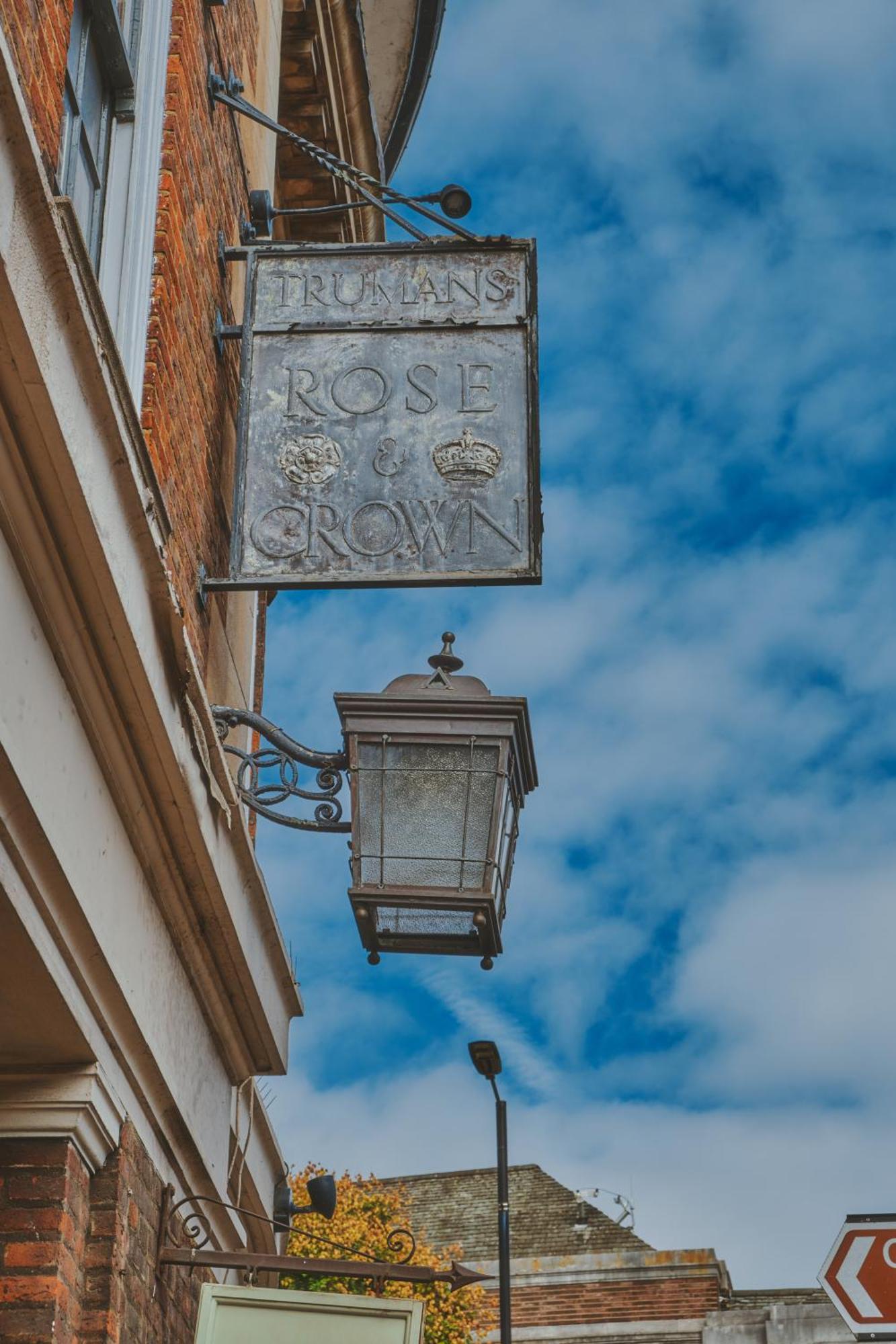 Rose And Crown Stoke Newington Hotel London Exterior photo